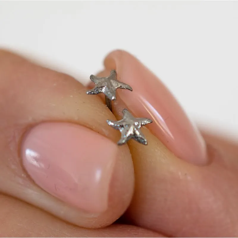 14K White Gold Starfish Stud Earrings