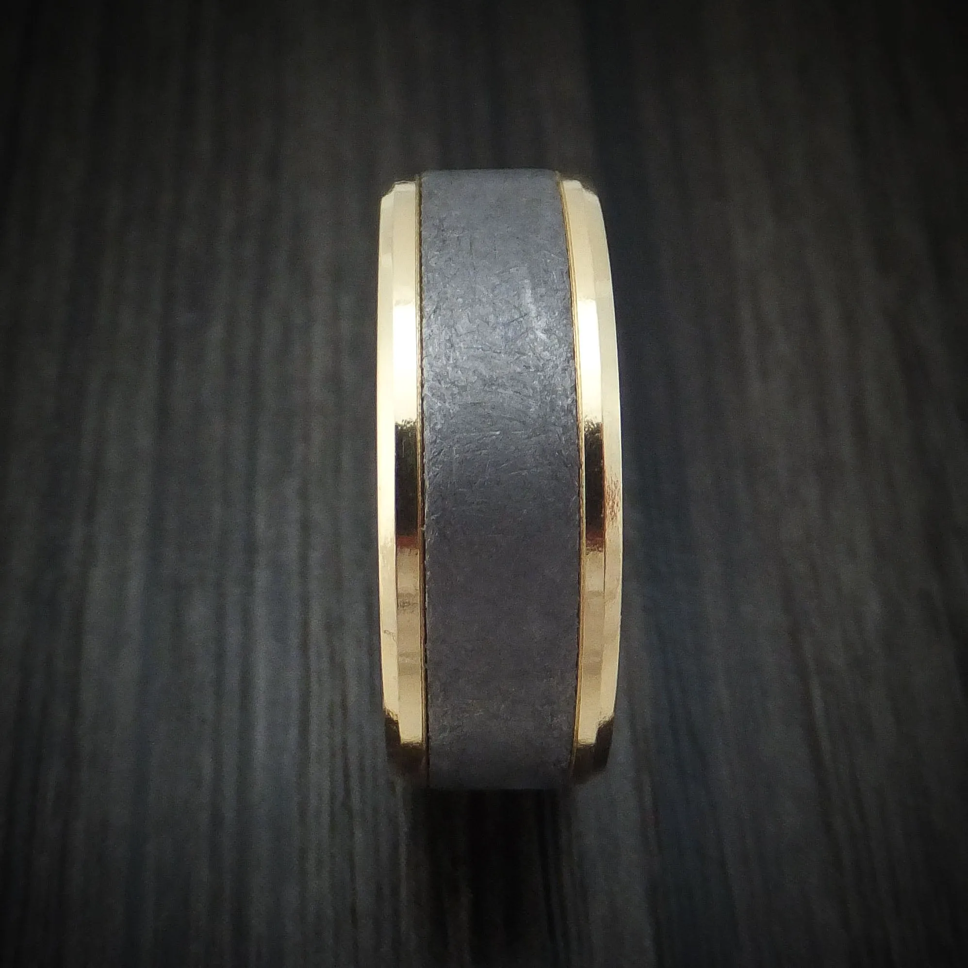 Mens 14K Yellow Gold and Tantalum Wedding Band Ring - Elegant and Durable Design