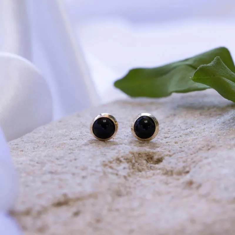 14K Yellow Gold Round Black Onyx 4mm Stud Earrings