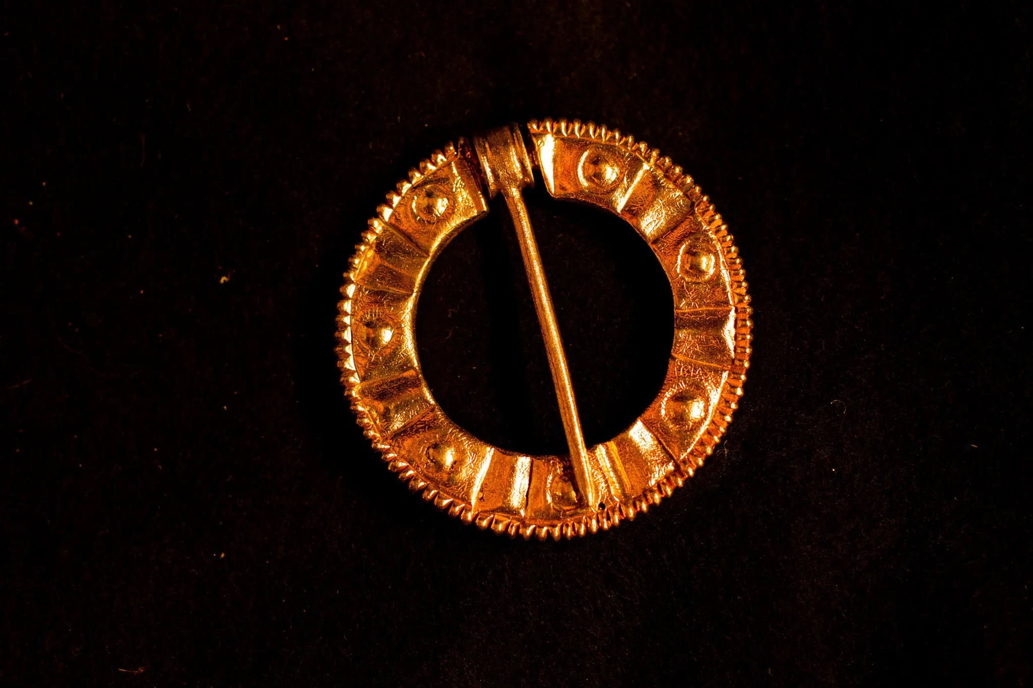 Annular Brooch 13th C - R-23