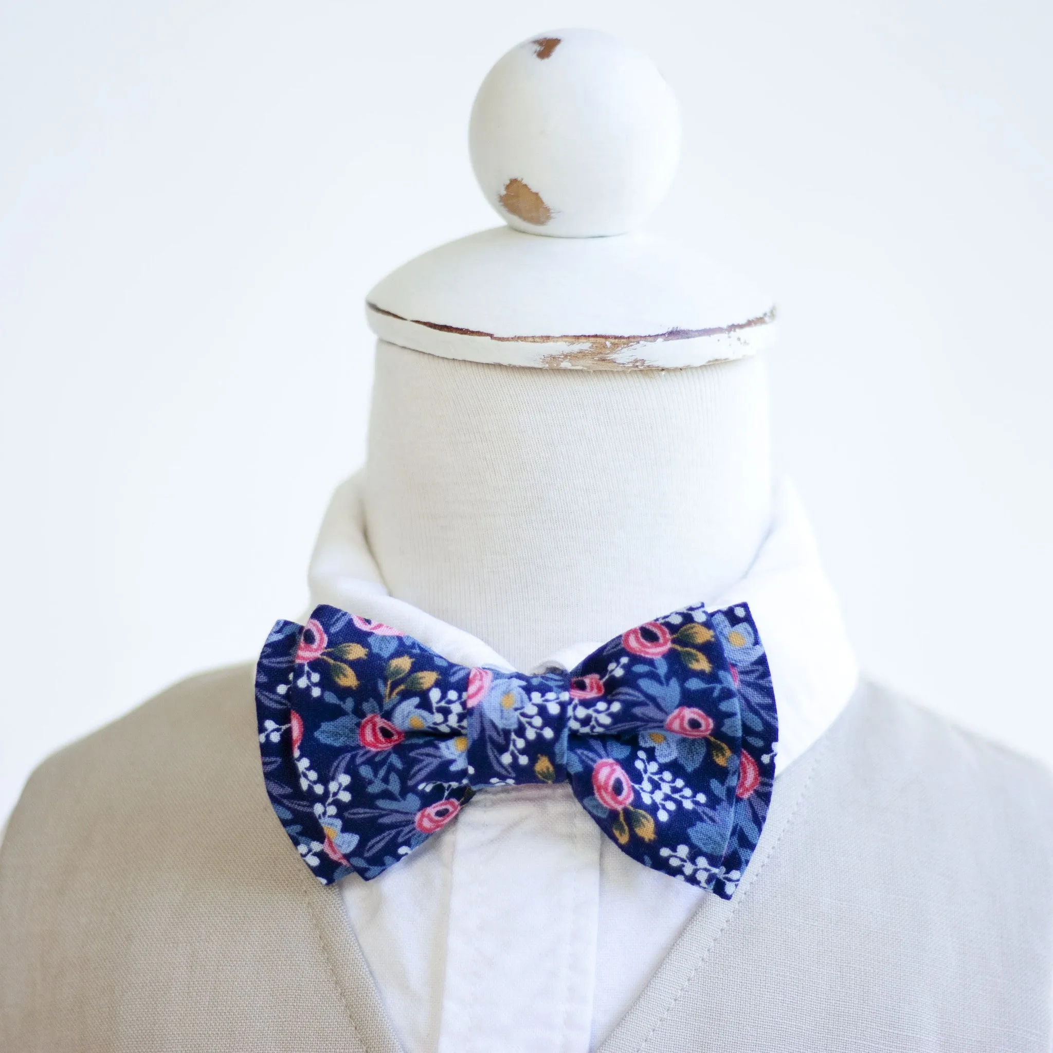 Boy's Bow Tie / Rosa In Navy