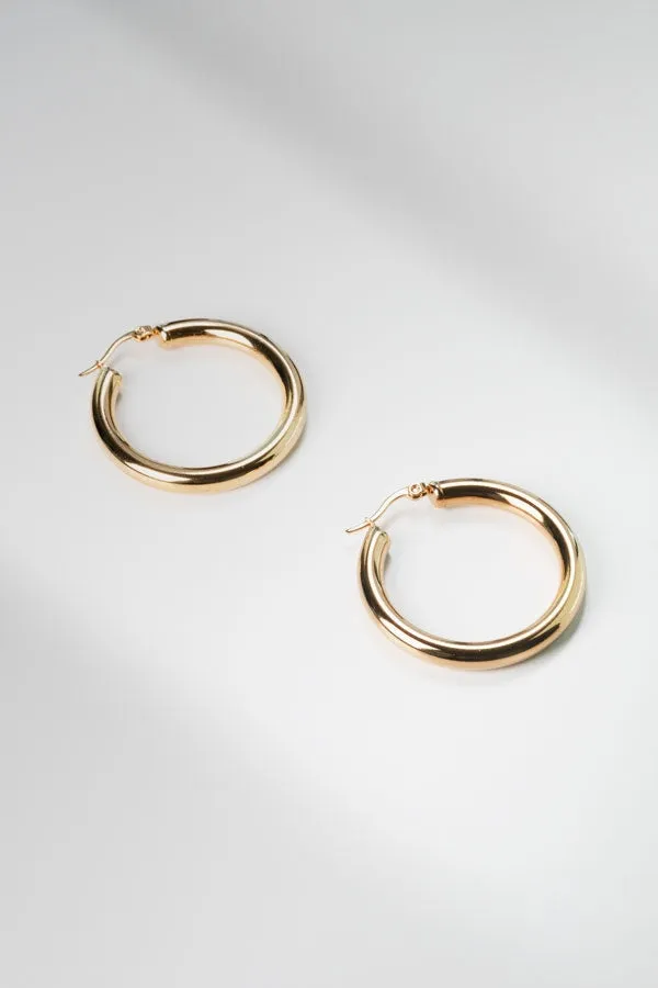 Claressa Earrings - Medium :: Gold