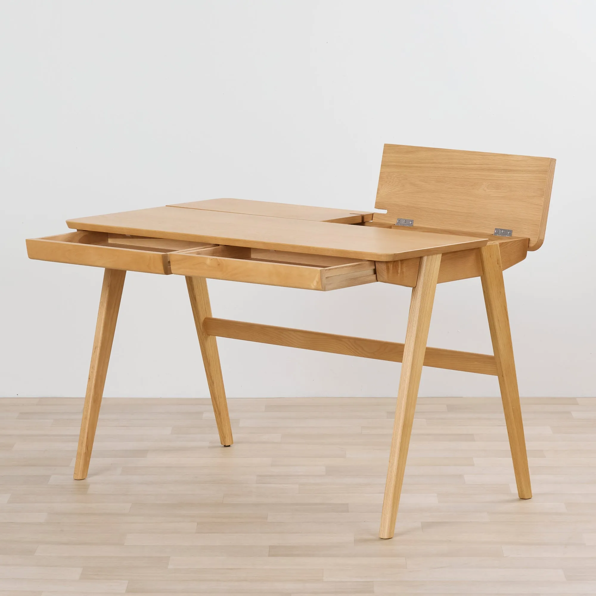 Hugo Desk - Oak