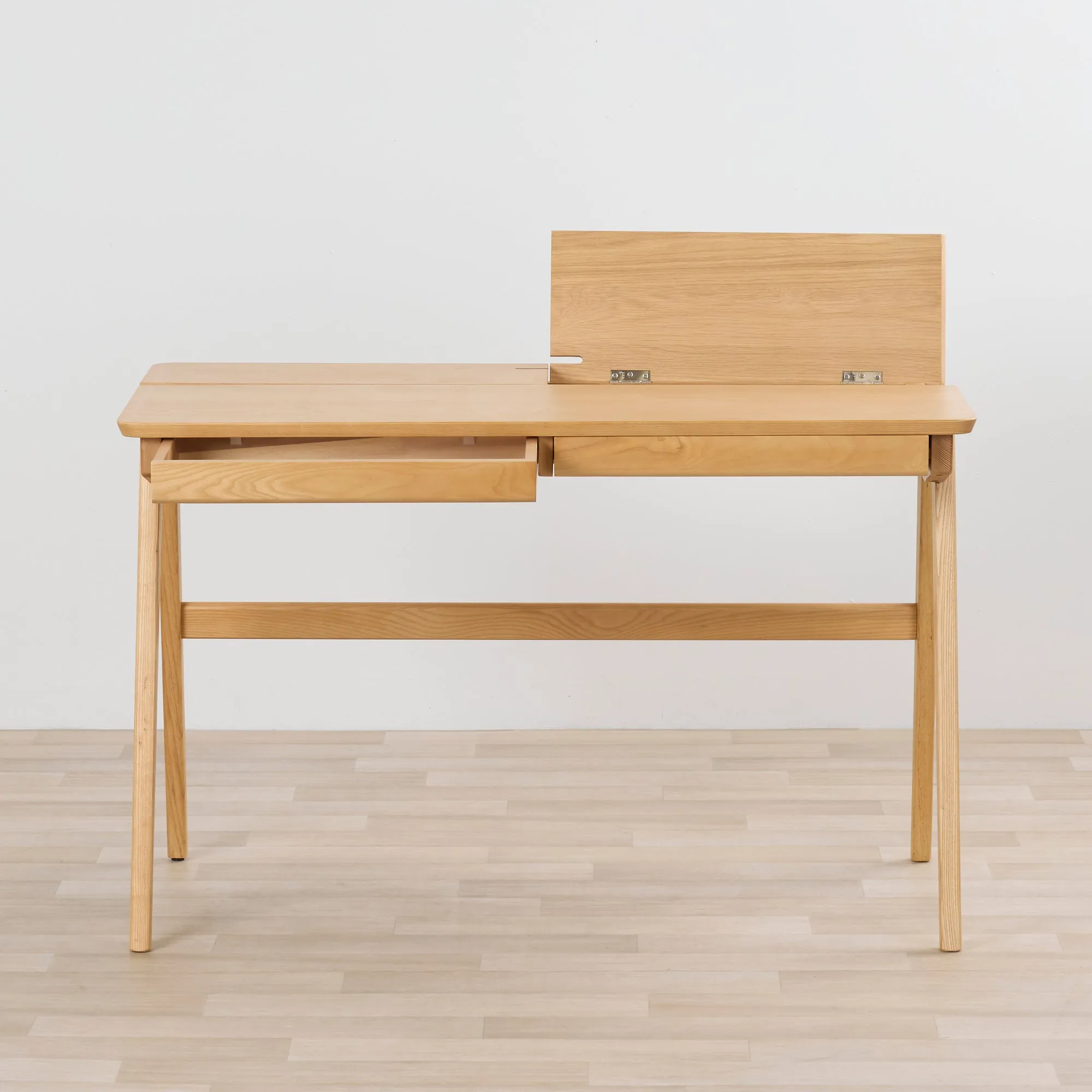 Hugo Desk - Oak