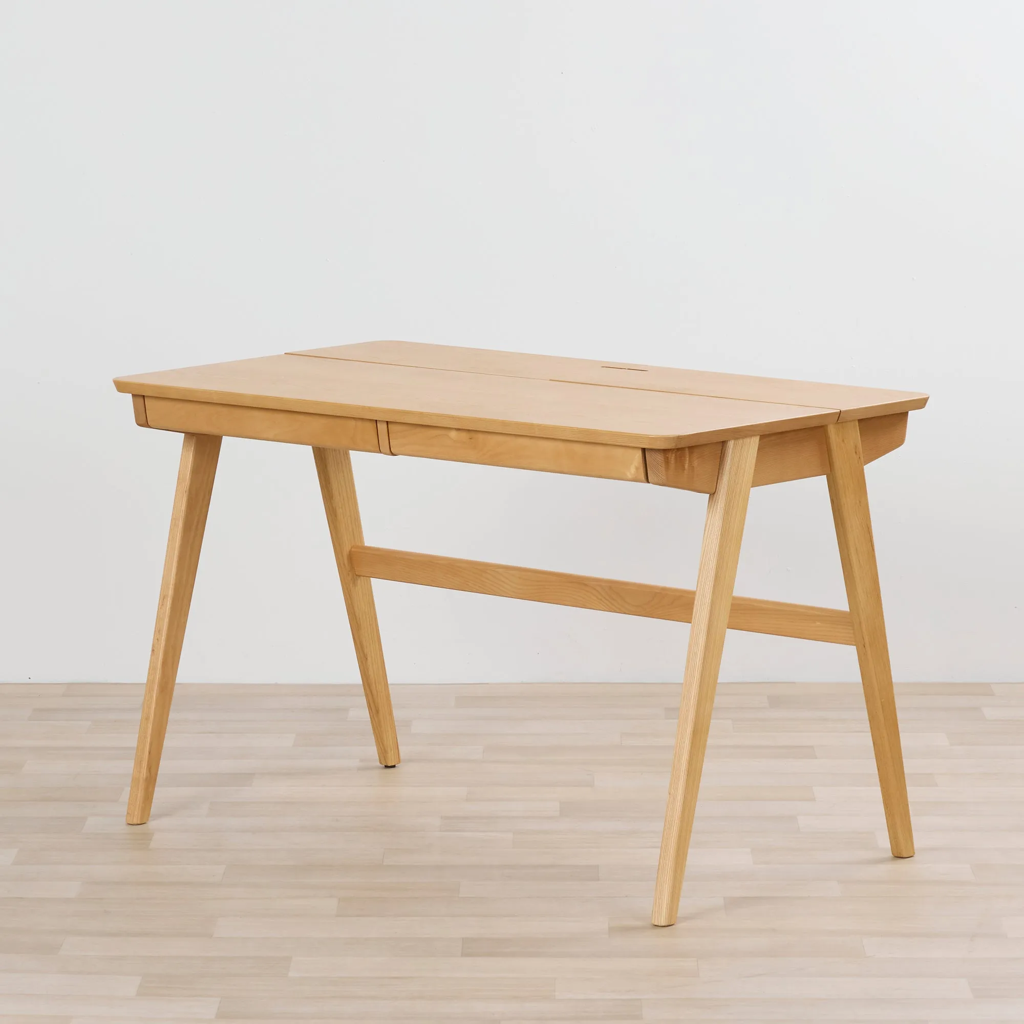 Hugo Desk - Oak