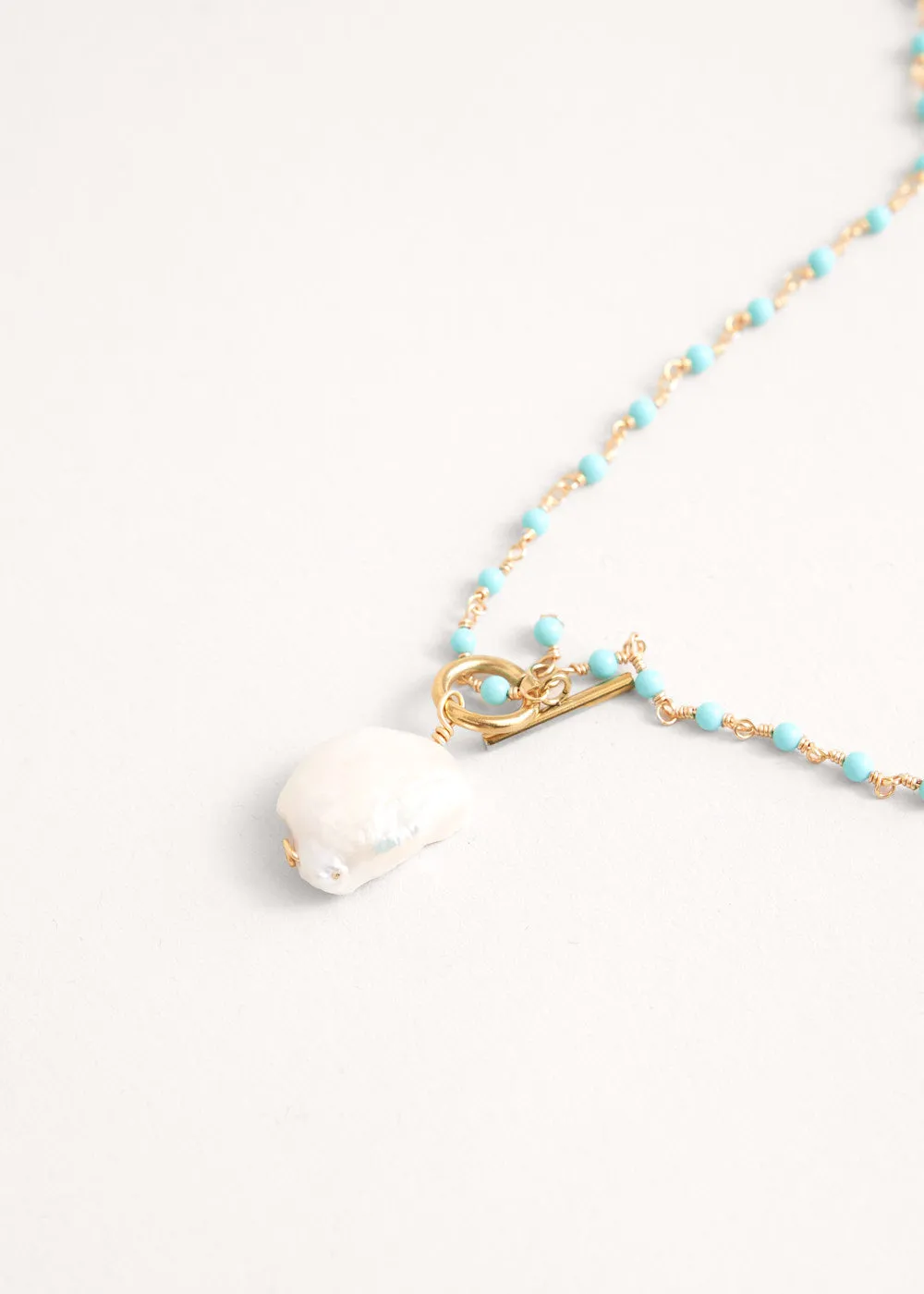 NOA BEADED NECKLACE WITH PEARL - TEAL