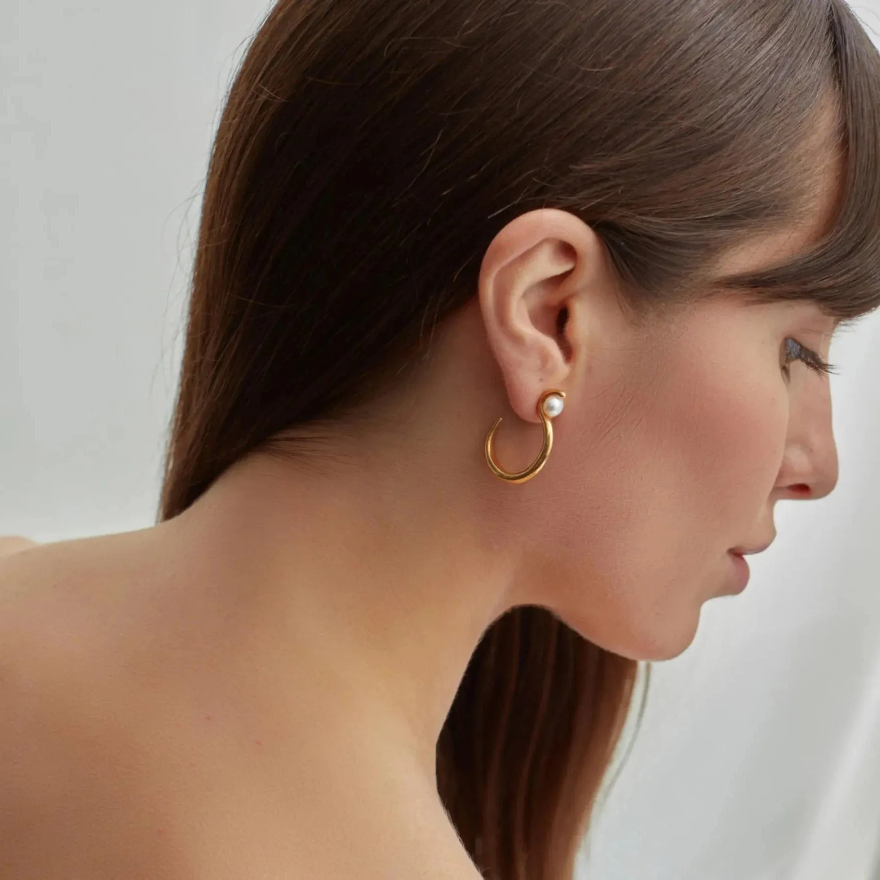 Shyla Celia Pearl Earrings