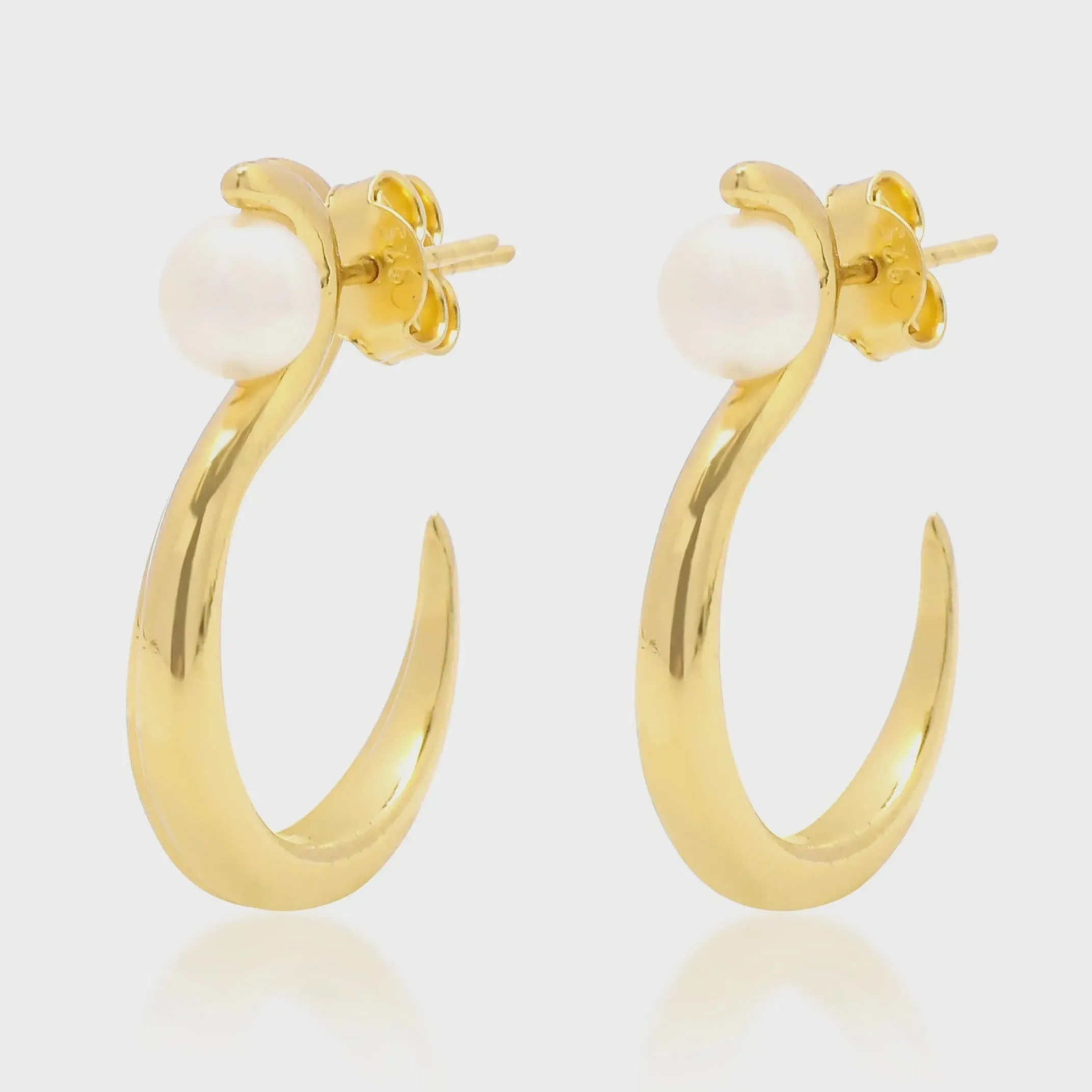 Shyla Celia Pearl Earrings